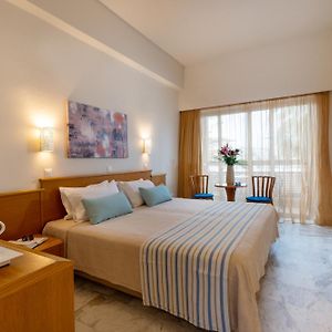 Standard Zimmer mit zwei Einzelbetten